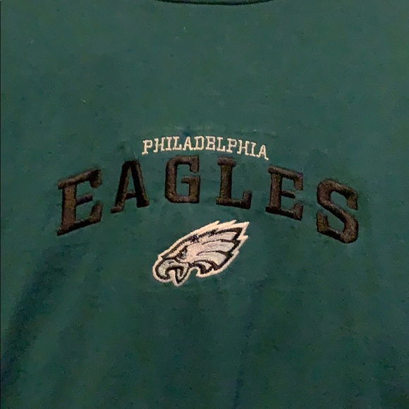 Philadelphia Eagles Embroidered T-shirt - Picture 2 of 2
